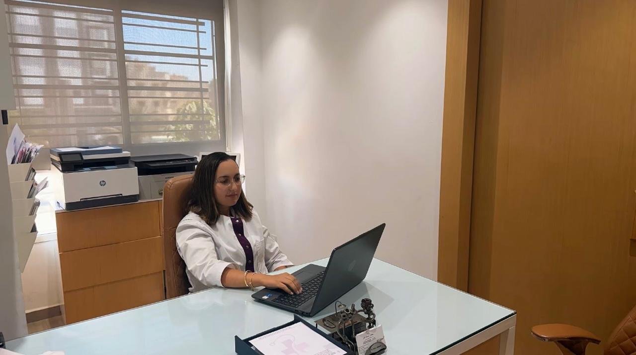 Dr Maha Sabbani dans son cabinet